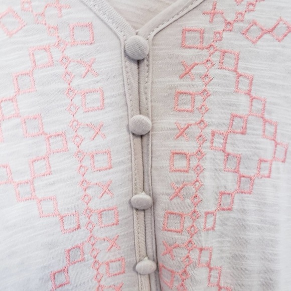 Umgee Embroidered V-Neck Button Front Tunic Bell Sleeve Small - Picture 6 of 10